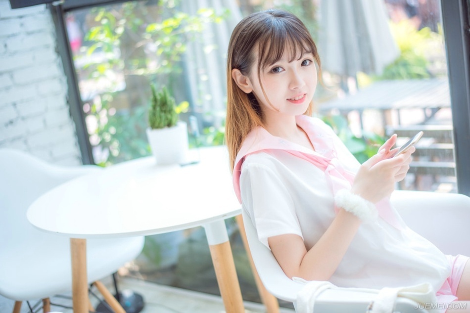 生活不是只有爱情，但你是我的生活。
